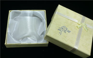 �M�t�g�p�P�[�X