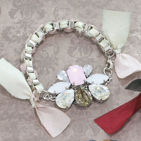 ���{���r�W���[�u���X���b�g�O���[