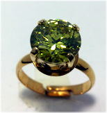 �N�C�[���Y�����O�N���X�^��8�~��